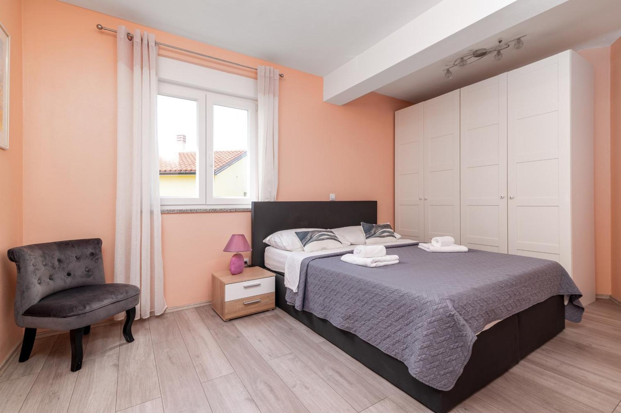 Family Friendly With A Swimming Pool - 21314 Apartment Pula