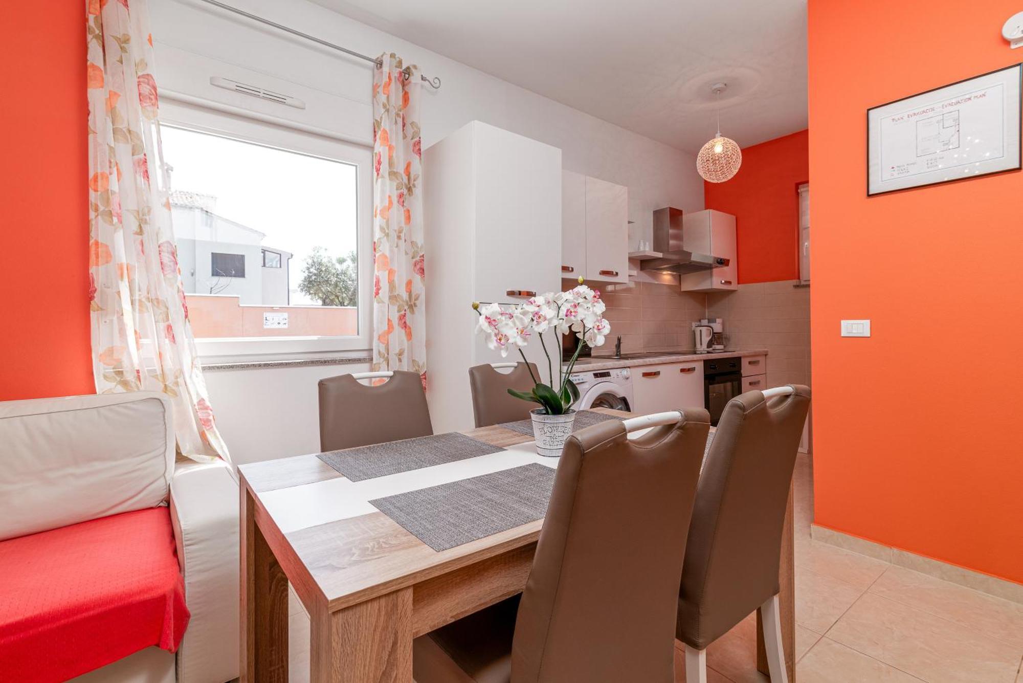 Apartment Family Friendly With A Swimming Pool - 21314 Pula