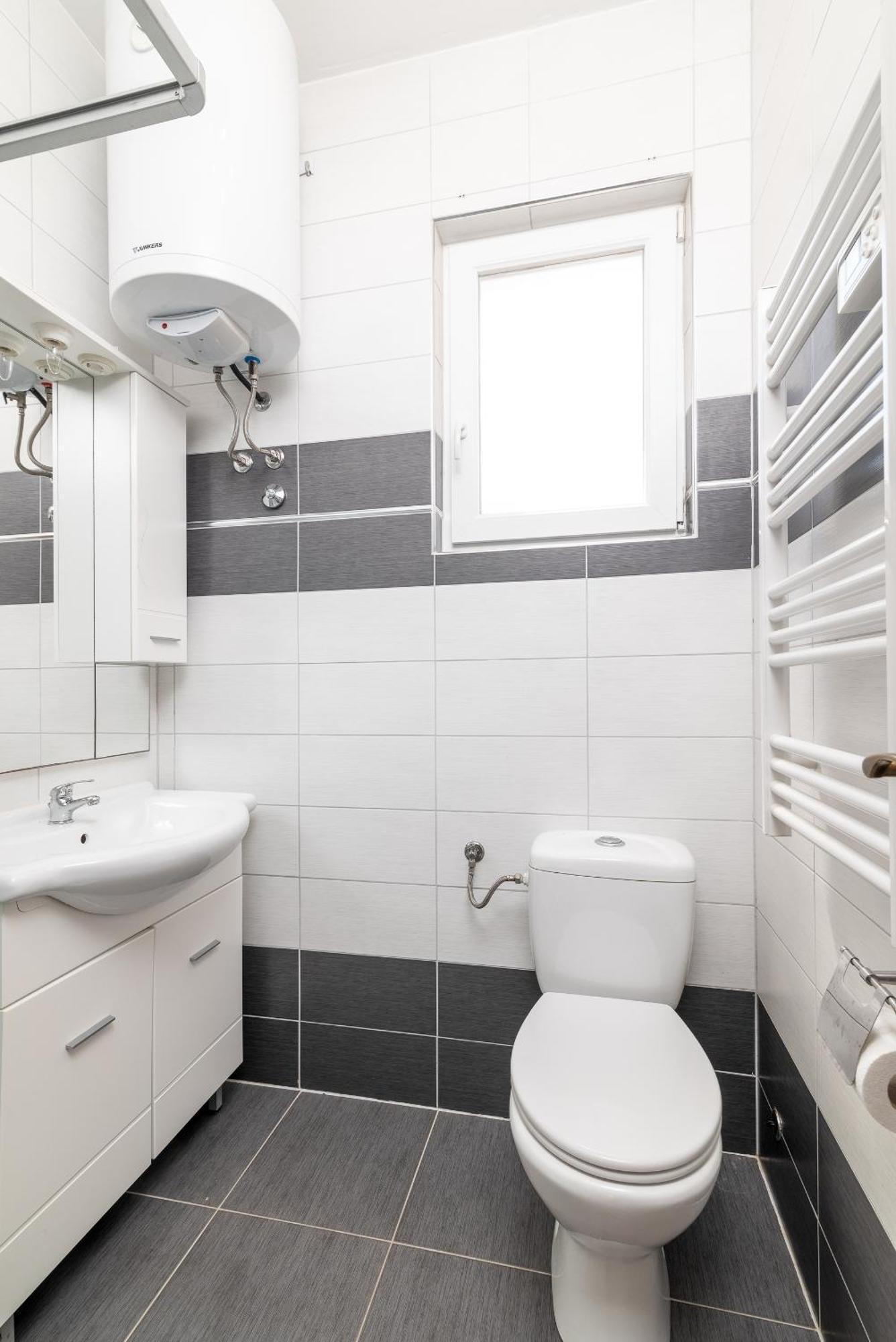 Apartment Family Friendly With A Swimming Pool - 21314 *